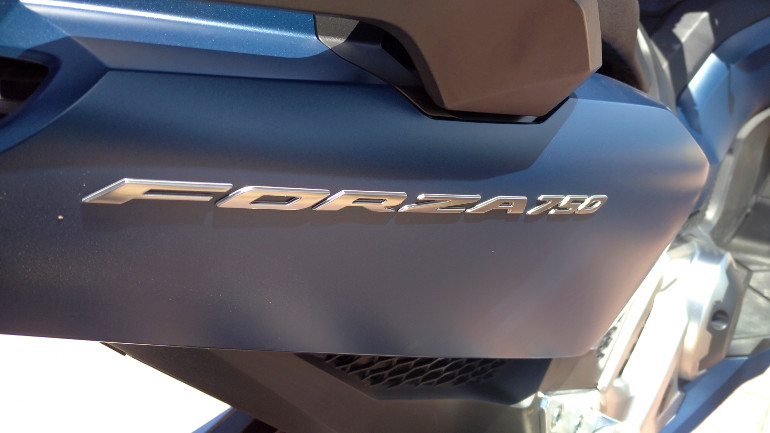 Ακόμα και το λογότυπο έχει κάτι ελκυστικό!