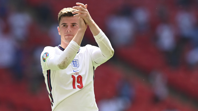 Αγγλία: Οριστικά εκτός από το ματς με την Τσεχία οι Τσίλγουελ και Μάουντ, λόγω… αγκαλιάς