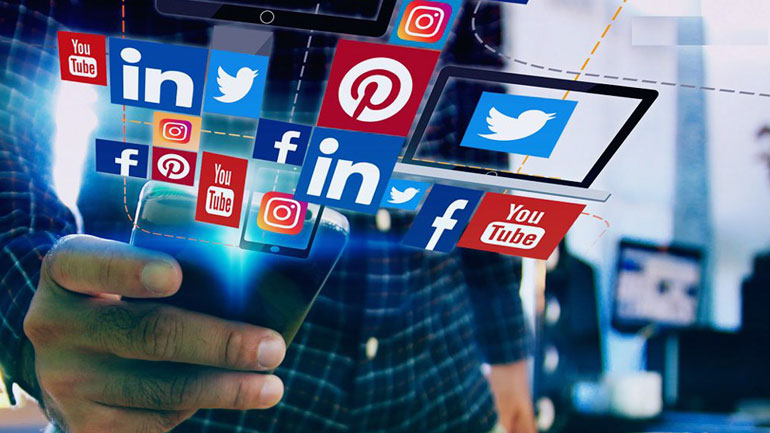 Έρευνα: Πώς γίνεται viral μία ανάρτηση που αφορά επιθέσεις κατά πολιτικών αντιπάλων στο διαδίκτυο;