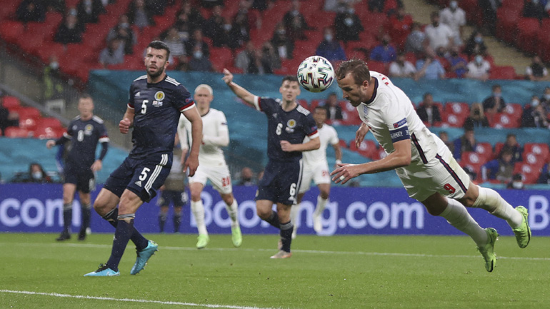 Μάχες για την πρώτη θέση και την πρόκριση στον τέταρτο όμιλο