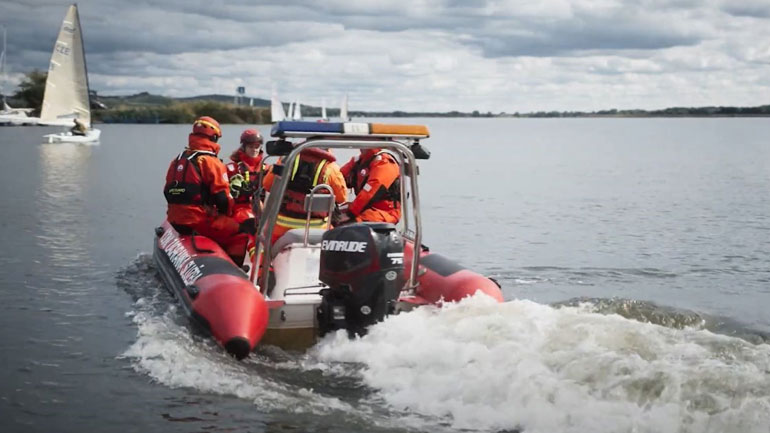 Σου «κόβουν» την ανάσα οι προσπάθειες που κάνουν οι εθελοντές στο 2ο επεισόδιο των «Lifesavers» 
