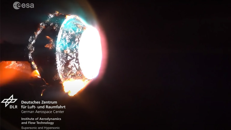 Πώς καίγεται ένας δορυφόρος στην ατμόσφαιρα;