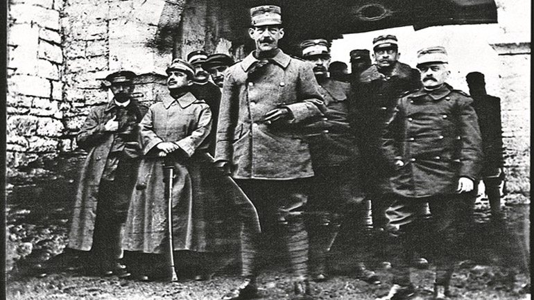 Οι φαντάροι δεν είναι θεατρίνοι