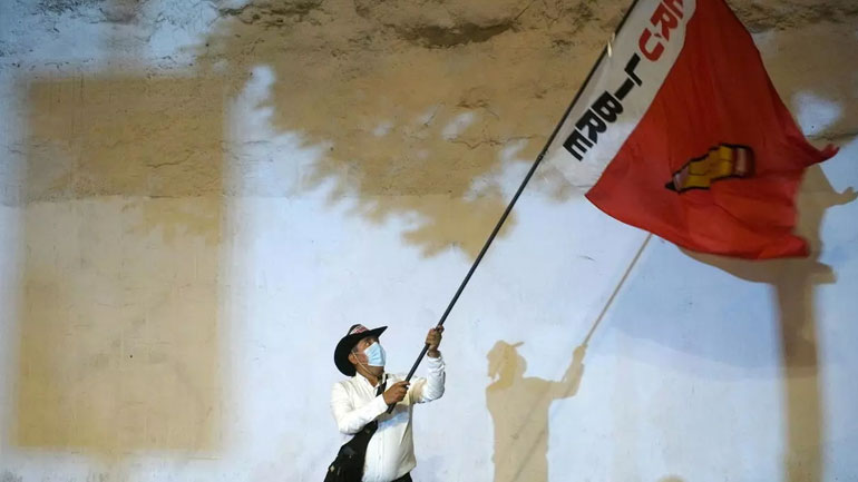 Οι ΗΠΑ χαρακτηρίζουν «υπόδειγμα δημοκρατίας» τις εκλογές στο Περού