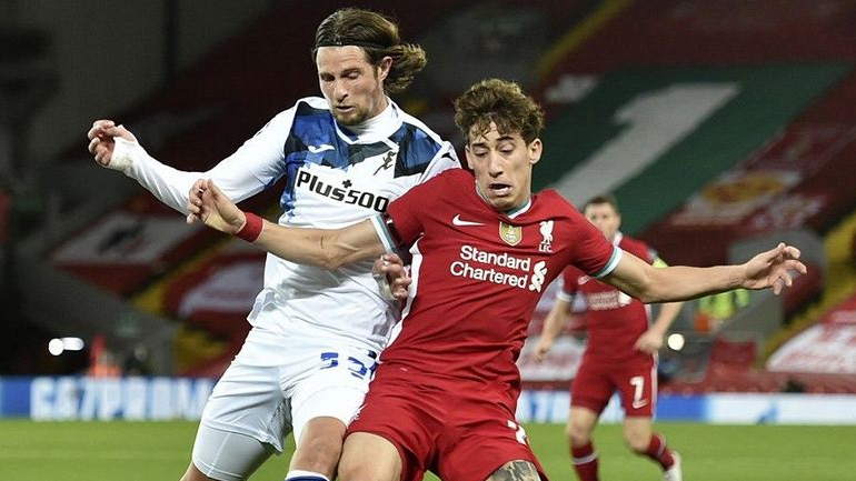 «Η Λίβερπουλ δεν σχεδιάζει να πουλήσει τον Κώστα Τσιμίκα»