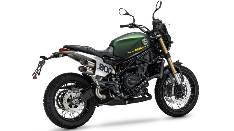 Αυτή είναι η έκδοση Trail με ακτινωτές ζάντες.