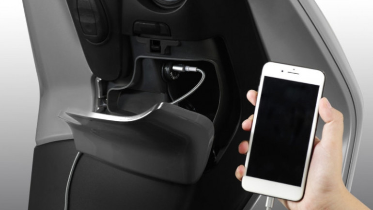 Πολύ χρήσιμη θα φανεί στον Κωσταντίνο Μητσάκη η θύρα USB 3.0 του HD300.