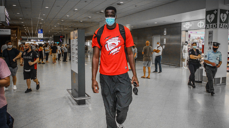 Μπάσκετ: Στην Ελλάδα για τον Ολυμπιακό ο Φαλ