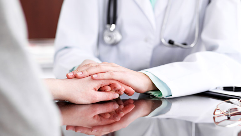 Πειραματικό φάρμακο για τον καρκίνο του προστάτη επιταχύνει την ανάρρωση των ασθενών με Covid-19