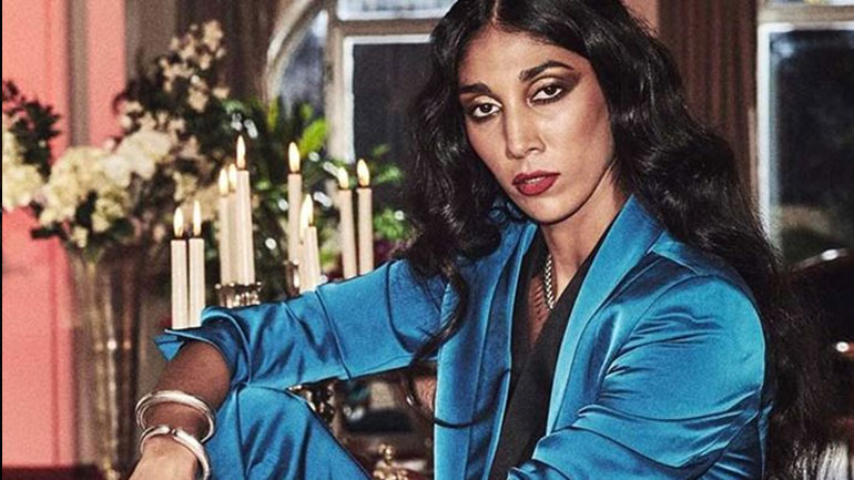 H Παρασκευή Κερασιώτη για τη δουλειά της ως σερβιτόρα στη Μύκονο: «Δεν είμαστε όλοι πλούσιοι»