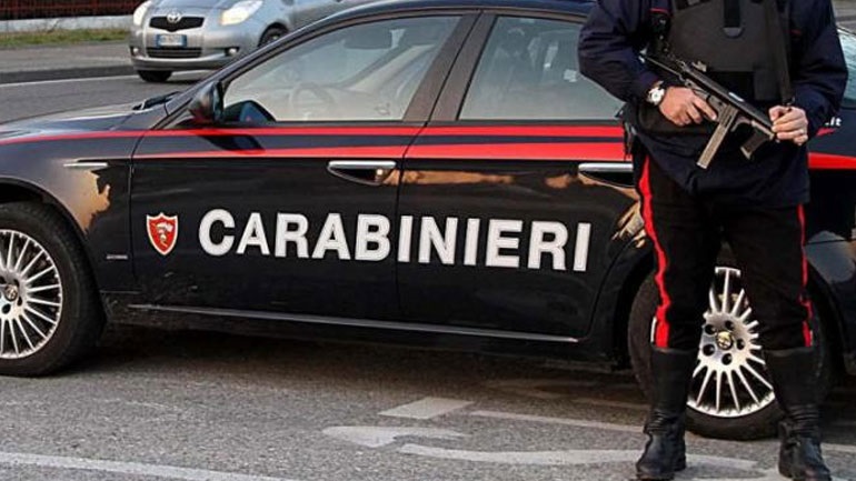 Ιταλία: Συνελήφθη άνδρας που απειλούσε τουρίστες με μαχαίρι έξω από τη Βασιλική του Αγίου Πέτρου