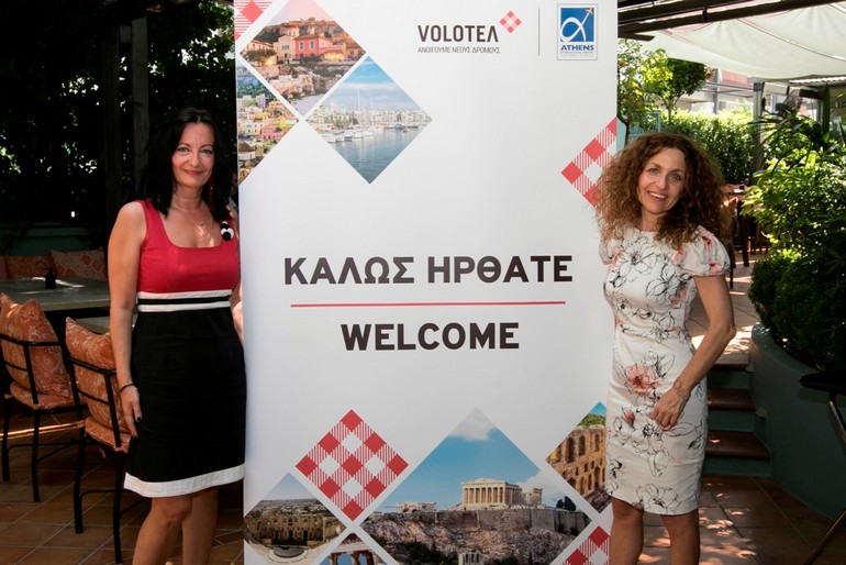  Η Valeria Rebasti, Country Manager Italy & Southeastern Europe με την Ιωάννα Παπαδοπούλου Διευθύντρια Επικοινωνίας & Μάρκετινγκ του Διεθνούς Αερολιμένα Αθηνών