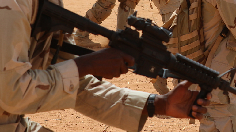 Μπουρκίνα Φάσο: Παιδιά στρατιώτες από 12 ως 14 ετών διέπραξαν τη σφαγή τουλάχιστον 130 αμάχων