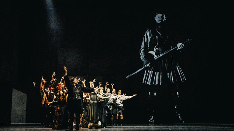 «Χορός με τη σκιά μου» στο Ηρώδειο: Ο Κωνσταντίνος Ρήγος χορογραφεί τέσσερα έργα του Μάνου Χατζιδάκι