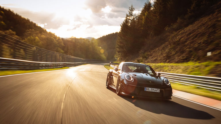 Νέο ρεκόρ γύρου στην πίστα του Nürburgring έκανε η Porsche 