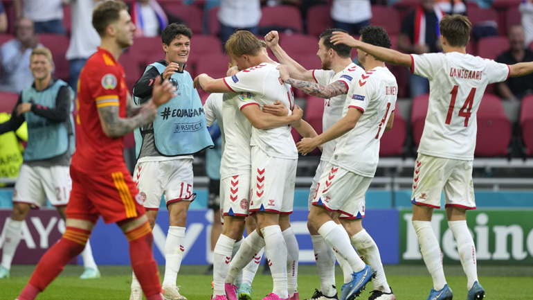 Με θρίαμβο στα προημιτελικά του Euro η Δανία, 4-0 την Ουαλία