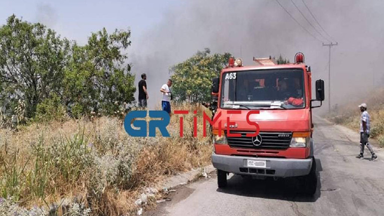 Θεσσαλονίκη: Φωτιά στο μηχανοστάσιο του ΟΑΣΘ στον Φοίνικα