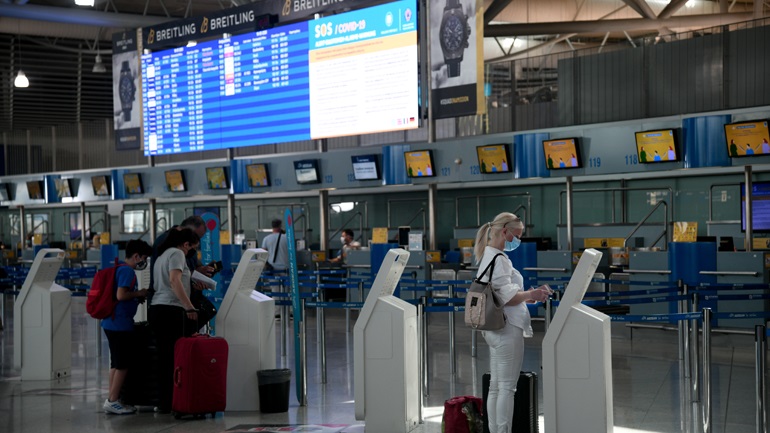 ΥΠΑ: Αλλαγή στο χρονικό όριο διάρκειας της βεβαίωσης νόσησης των ταξιδιωτών