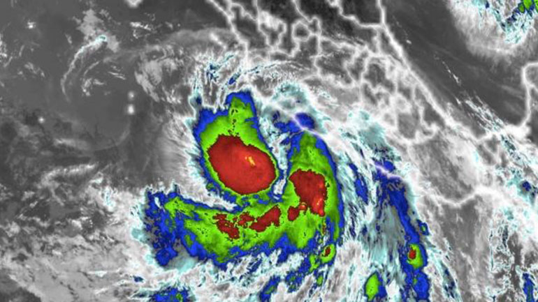 Ο κυκλώνας «Ενρίκε» απειλεί τις ακτές του δυτικού Μεξικού