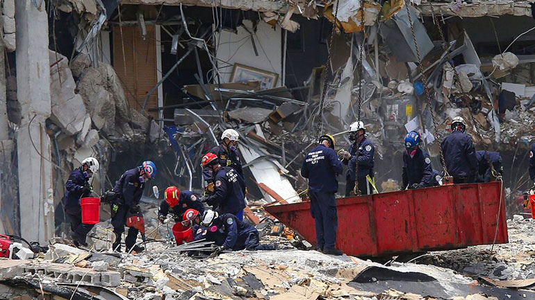 ΗΠΑ: Έλληνας 21 ετών αγνοείται στα συντρίμμια της πολυκατοικίας που κατέρρευσε στο Μαϊάμι