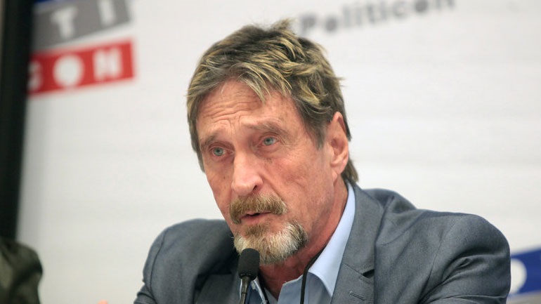 Αυτοκτονία η αιτία θανάτου του Τζον Μακάφι, σύμφωνα με την επίσημη νεκροψία