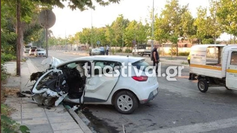 Συγκλονίζουν οι εικόνες από το τροχαίο δυστύχημα στη Θεσσαλονίκη