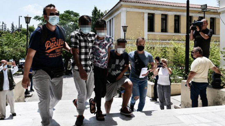 Προφυλακιστέοι οι δύο από τους τρεις δράστες για τον βιασμό της 25χρονης εγκύου