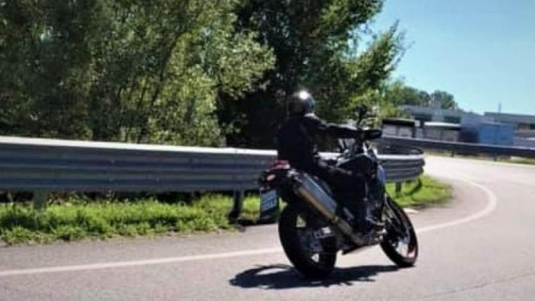 Οι άνθρωποι της Aprilia αναφέρουν ότι θα έχει σπορ χαρακτηριστικά ο κινητήρας και στο Tuareg.