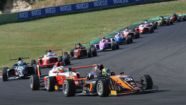 Θυμηθείτε το όνομα Oliver Bearman- Σύντομα θα τον δούμε στη F1 