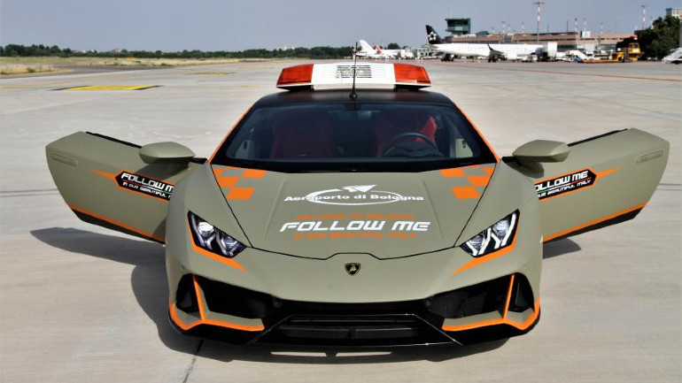 Το πιο γρήγορο όχημα στο αεροδρόμιο τουλάχιστον μέχρι τα πρώτα 100Km/h!