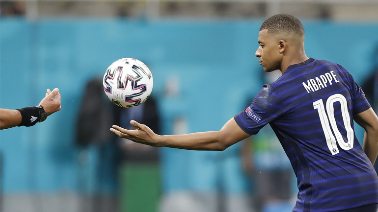 Μπαπέ: «Απέτυχα να βοηθήσω, συγγνώμη»