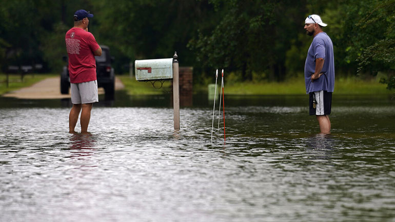 ΗΠΑ: Η τροπική καταιγίδα Ντάνι έφτασε πάνω από το έδαφος στη Νότια Καρολίνα