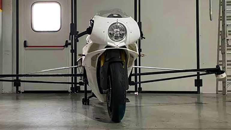 Πρώτες εικόνες της Bimota KB4