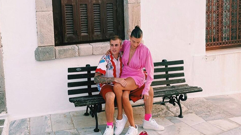 Justin Bieber: Με πανάκριβο σκάφος και δύο σωματοφύλακες αποβιβάστηκε στη Μήλο