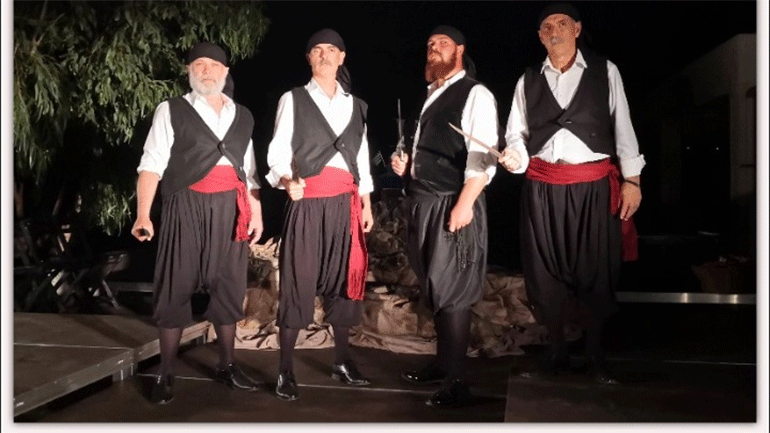 Οι «Κασιώτες Καπεταναίοι» στο υπαίθριο Θέατρο Γκράβας