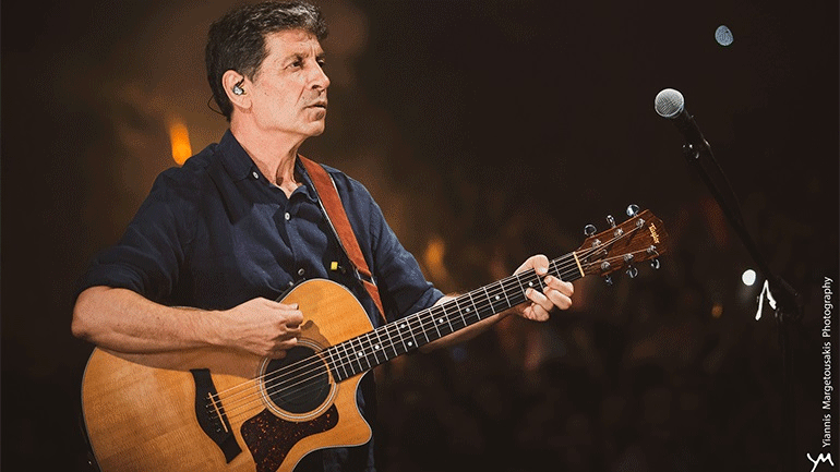 Ο Σωκράτης Μάλαμας στο Κατράκειο Θέατρο