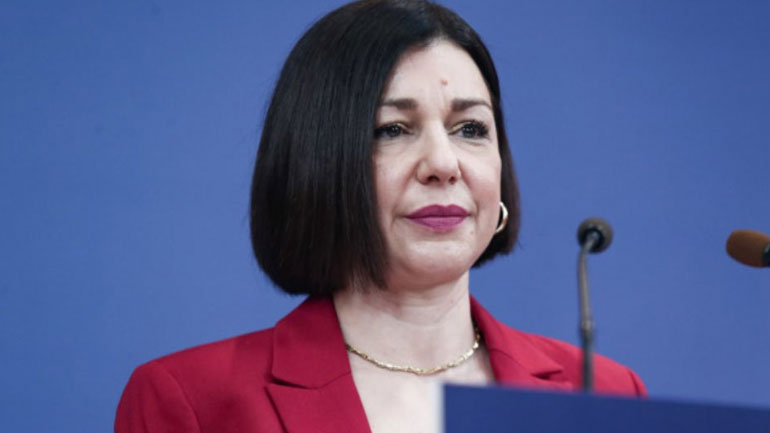 Πελώνη: «Καταδικάζουμε την επίθεση με γκαζάκια στο σπίτι του δημοσιογράφου»