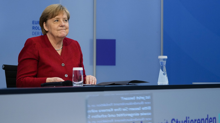 Euro 2020: Απογοητευμένη η Μέρκελ από τον αποκλεισμό της Γερμανίας