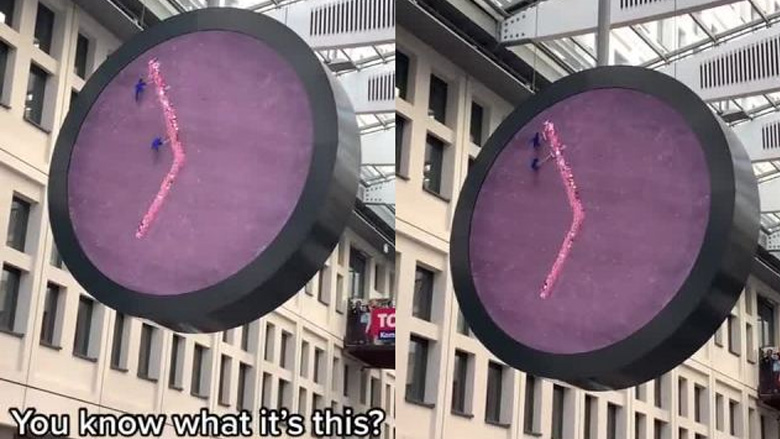 Ασυνήθιστo ρολόι στο Ρότερνταμ