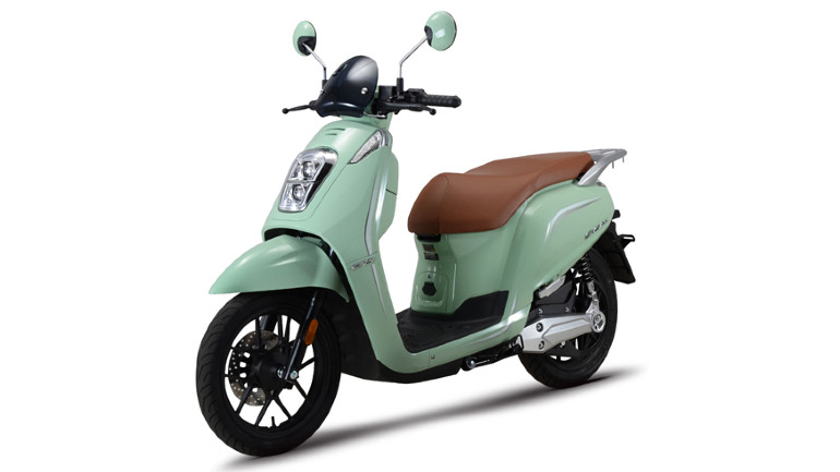 Ποιο ηλεκτρικό scooter φοράει ιμάντα της Continental