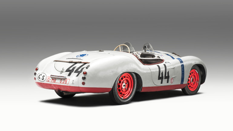 Πολύ χαμηλό βάρος, με το πλαίσιο να είναι από αλουμίνιο.