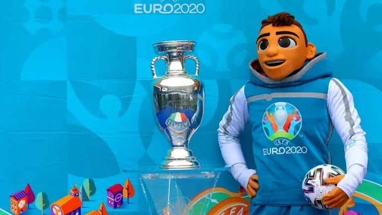 Κλείνουν τέσσερα εισιτήρια για το Λονδίνο