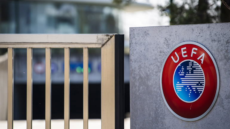 Ζεεχόφερ: «Ανεύθυνη η στάση της UEFA»