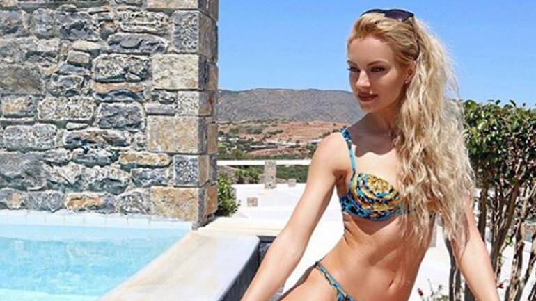 Full in love η Τζούλια Νόβα – Η πρώτη φωτογραφία με τον νέο της σύντροφο