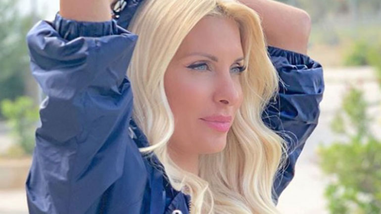 Ελένη Μενεγάκη: Η καλοκαιρινή φωτογραφία με τον Μάκη Παντζόπουλο και τη Μαρίνα