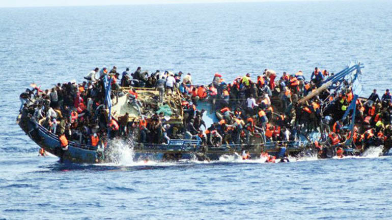 Τουλάχιστον 43 μετανάστες πνίγηκαν σε ναυάγιο στα ανοιχτά των ακτών της Τυνησίας Τουλάχιστον 43 μετανάστες πνίγηκαν σε ναυάγιο στα ανοιχτά των ακτών της Τυνησίας