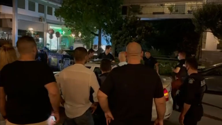 Προσαγωγή καταστηματάρχη στη Γλυφάδα Προσαγωγή καταστηματάρχη στη Γλυφάδα