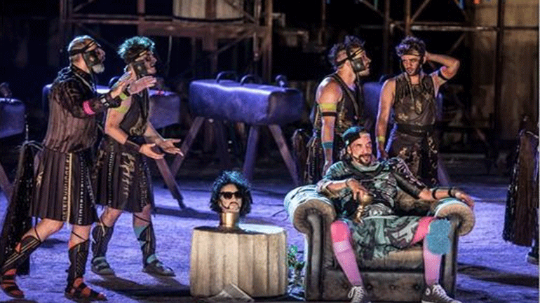 Πάνος Μουζουράκης: Έκλεψε τις εντυπώσεις στην Επίδαυρο με την ερμηνεία του στους «Ιππείς»