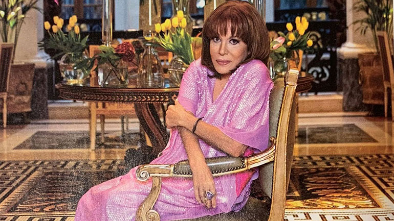 Η Μαίρη Χρονοπούλου σε μία σπάνια φωτογράφιση και συνέντευξη: «Έξι φορές πήγα να φύγω από τη ζωή»