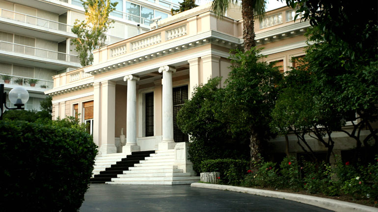 Έκτακτη σύσκεψη στο Μαξίμου για τους εμβολιασμούς και τη μετάλλαξη Δέλτα